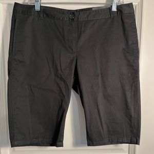 Loft - Marisa shorts with 11” inseam - Black - Size 10 - NWT